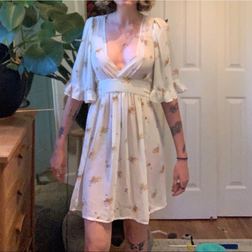 super cute flowey dress